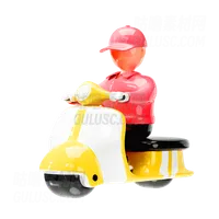 骑踏板车的人 Man Riding Scooter